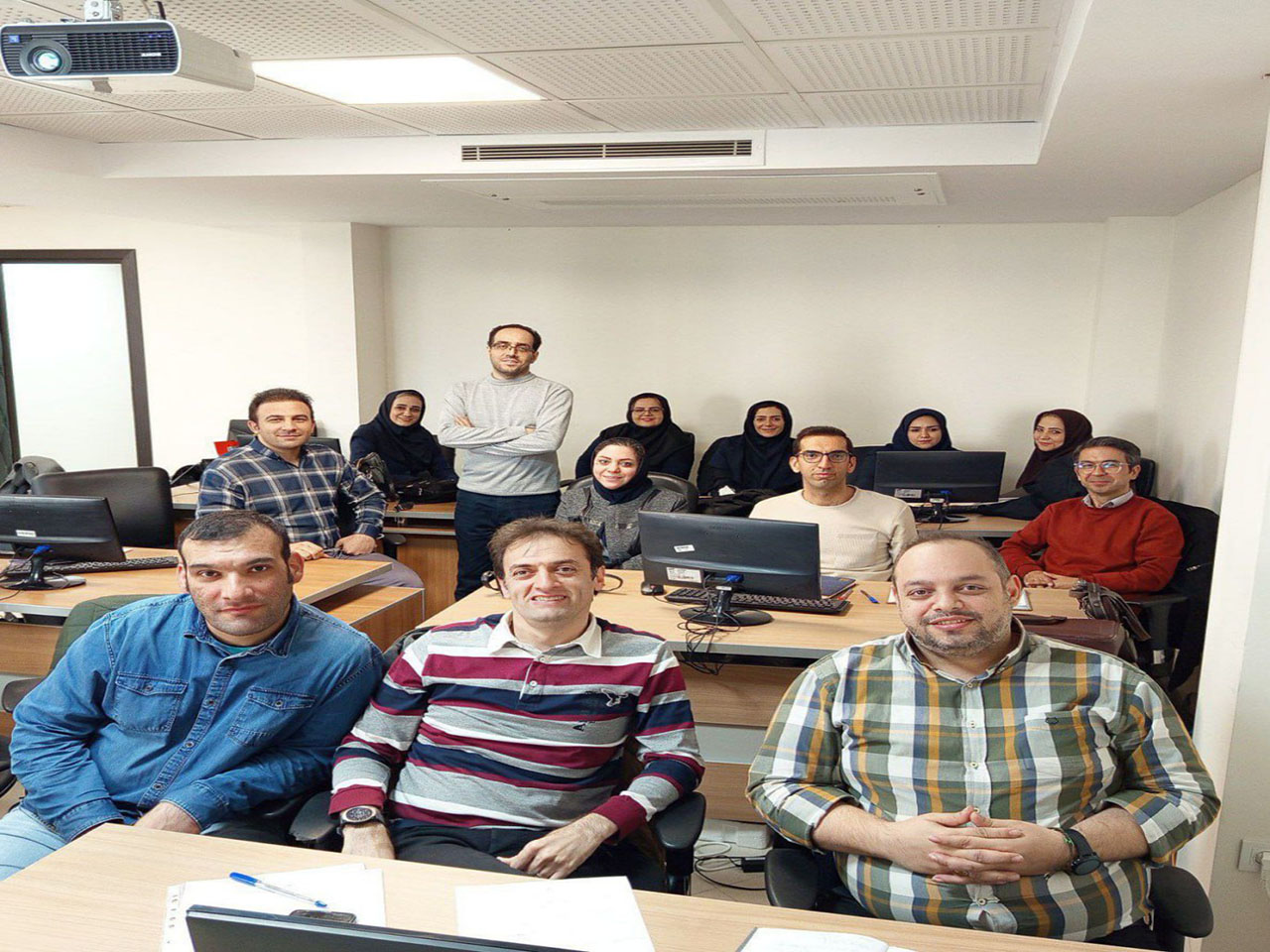 مهندس آب نیکی