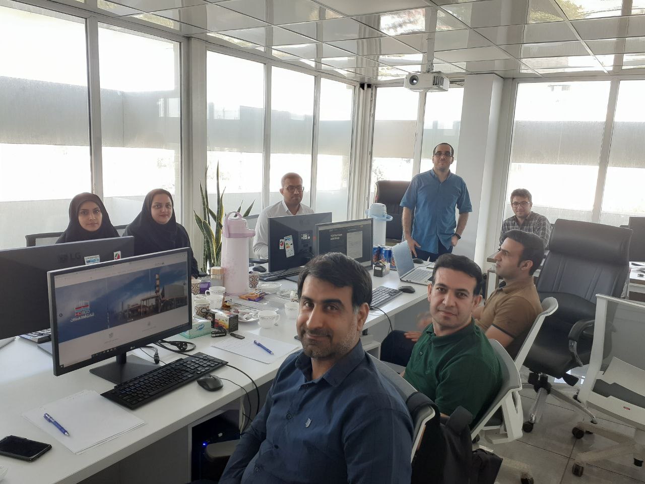 مهندس آب نیکی