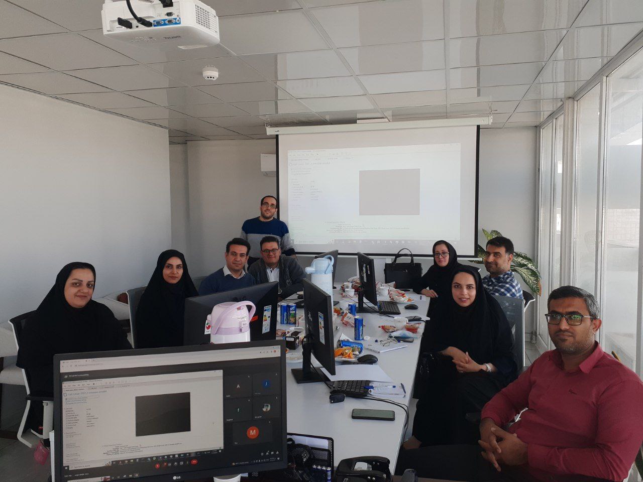 مهندس آب نیکی